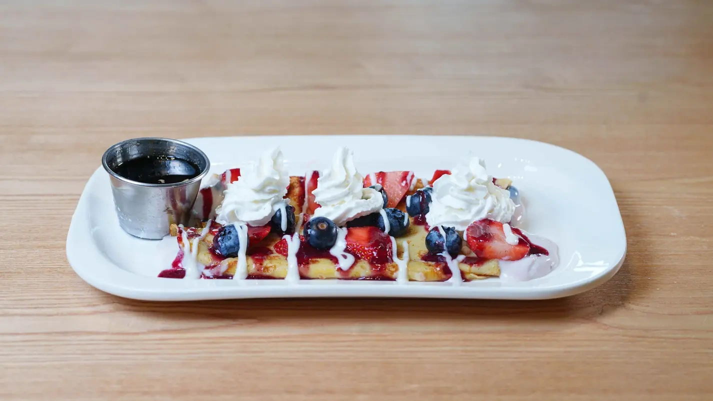 Cream Berries Crepes